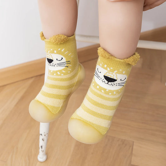 baby sock shoes for winter cute animal style thick cotton socks and floor shoes 0-3 year anti-slip first walkers