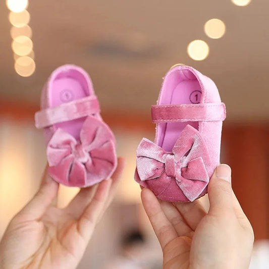 Spring and Autumn Newborn Flannelette Princess Shoes Baby Girls Bow Flat Shoes Toddler Baby Soft Rubber Sole First Walking Shoes