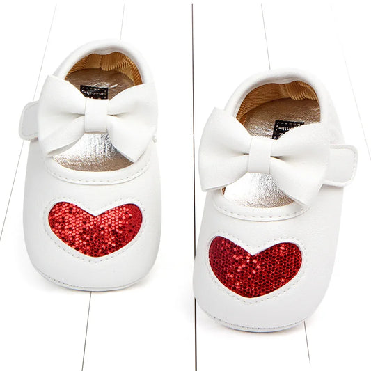 New Baby Girls Mary Jane Flats Shoes Princess Sequin Heart Non-Slip Moccasins Shoes PU Leather Infant Crib Shoes First Walkers