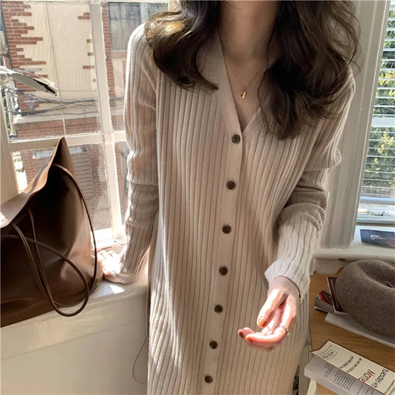 8211# Autumn Winter Korean Fashion Knitted Maternity Long Sweaters Loose Dress Clothes for Pregnant Women Chic Ins Pregnancy